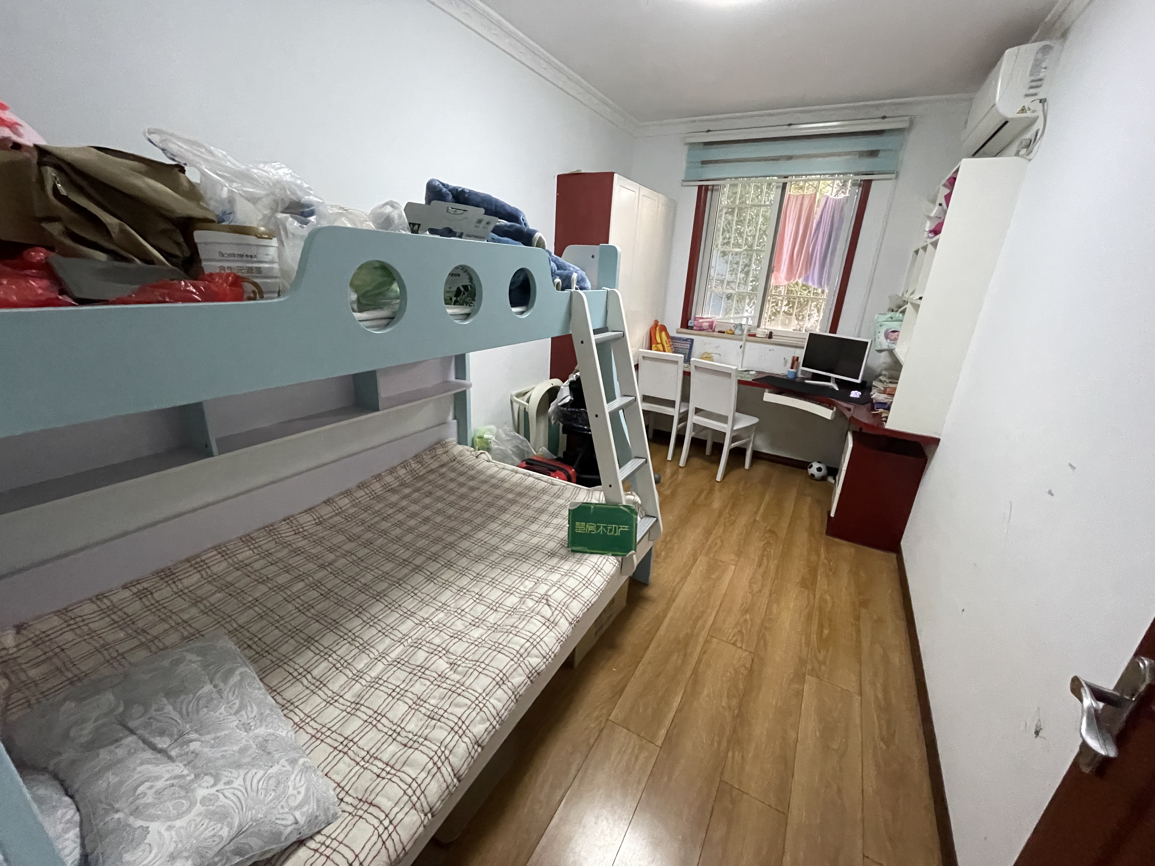 楚天嘉苑职院对面步梯好楼层南北通透边户采光通风很好出租和方便