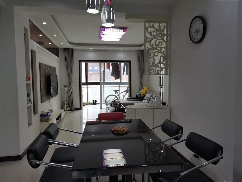 城西中央华府精装修基本没有住过仙桃 满二