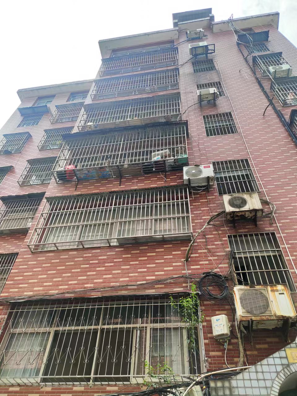 沔中北门五室三卫桃林源小区房龄新右临富迪三友左临大洪万福看房方便