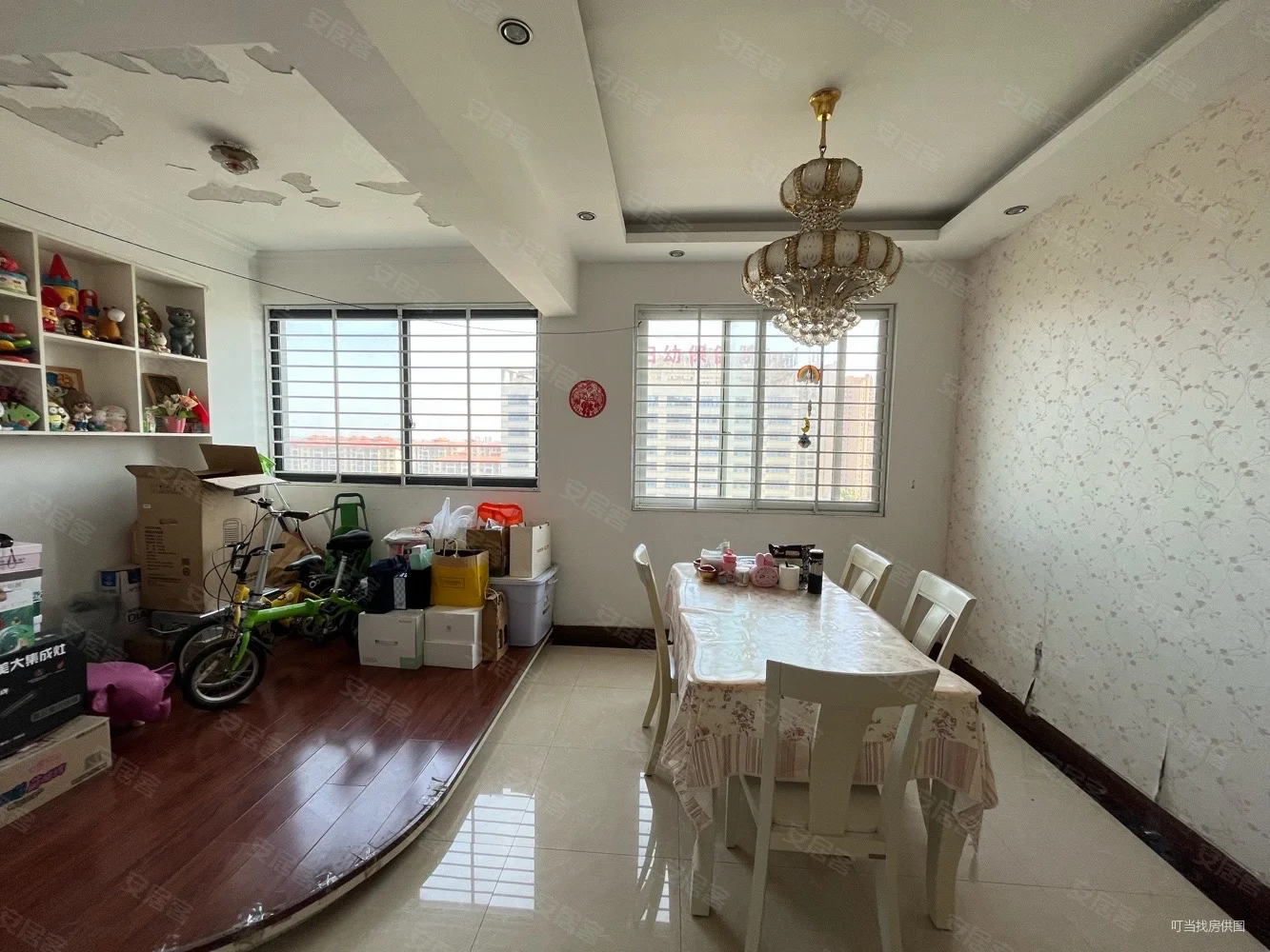 世纪雅园3室2厅2卫电梯中间楼层精装修58万优价出售！