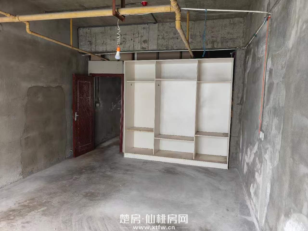 和合国际五期临街双层门面出租（仙桃大道建设银行旁）