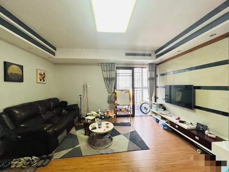 98？直降10万！和合国际城，精装两房，业主诚心出售，中间楼层