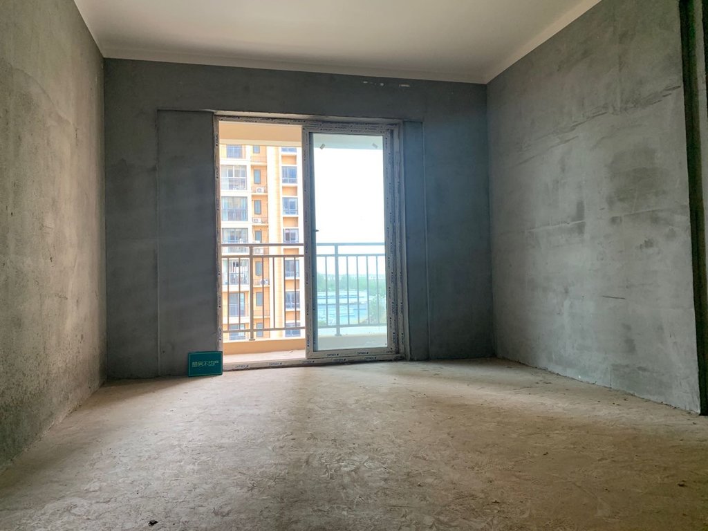 森林国际毛坯小三房OK直接读二晓看房方便