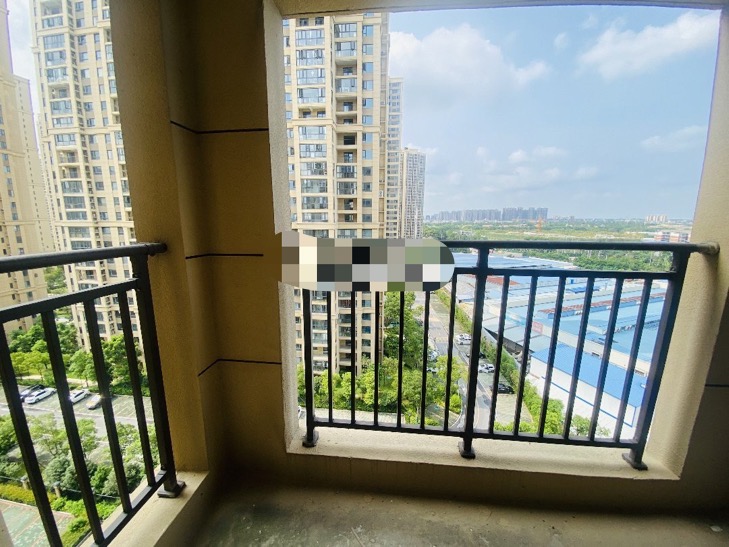 ​降价了降价了，城南，沔阳清‮园华‬，小‬高层，1梯1户，降到6300一平，采光‬好