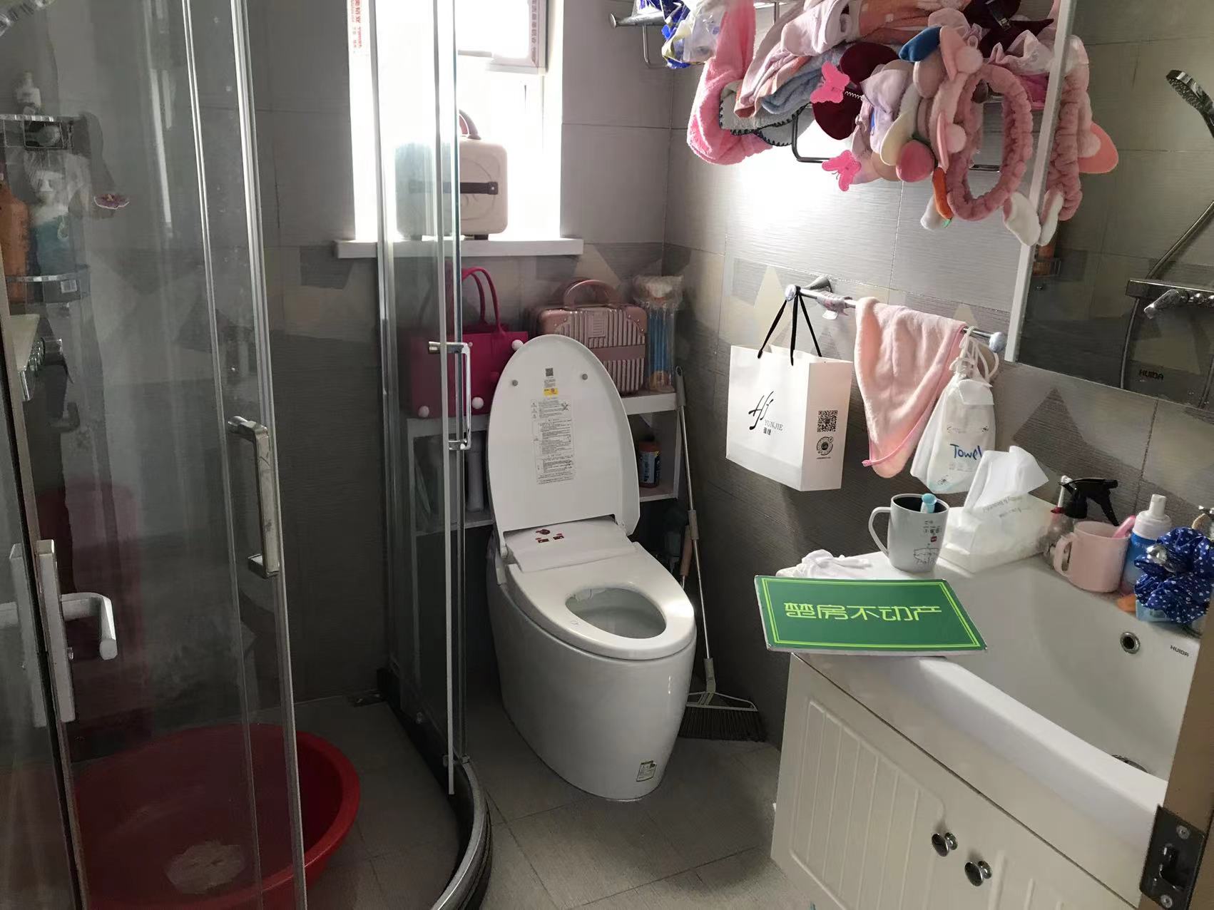 满庭春供暖房证满二精装卖毛坯价配套齐全精装四房边户户型好诚意出售