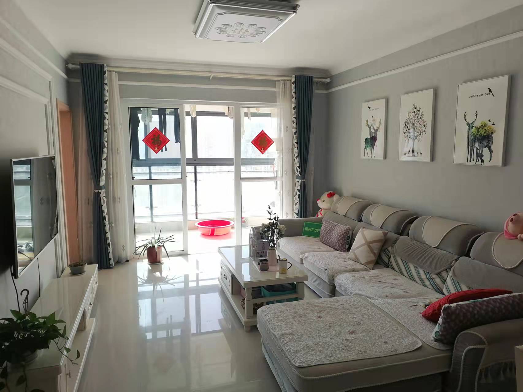 福星城精装两房拎包入住，户型方正采光视野好，证在手满二