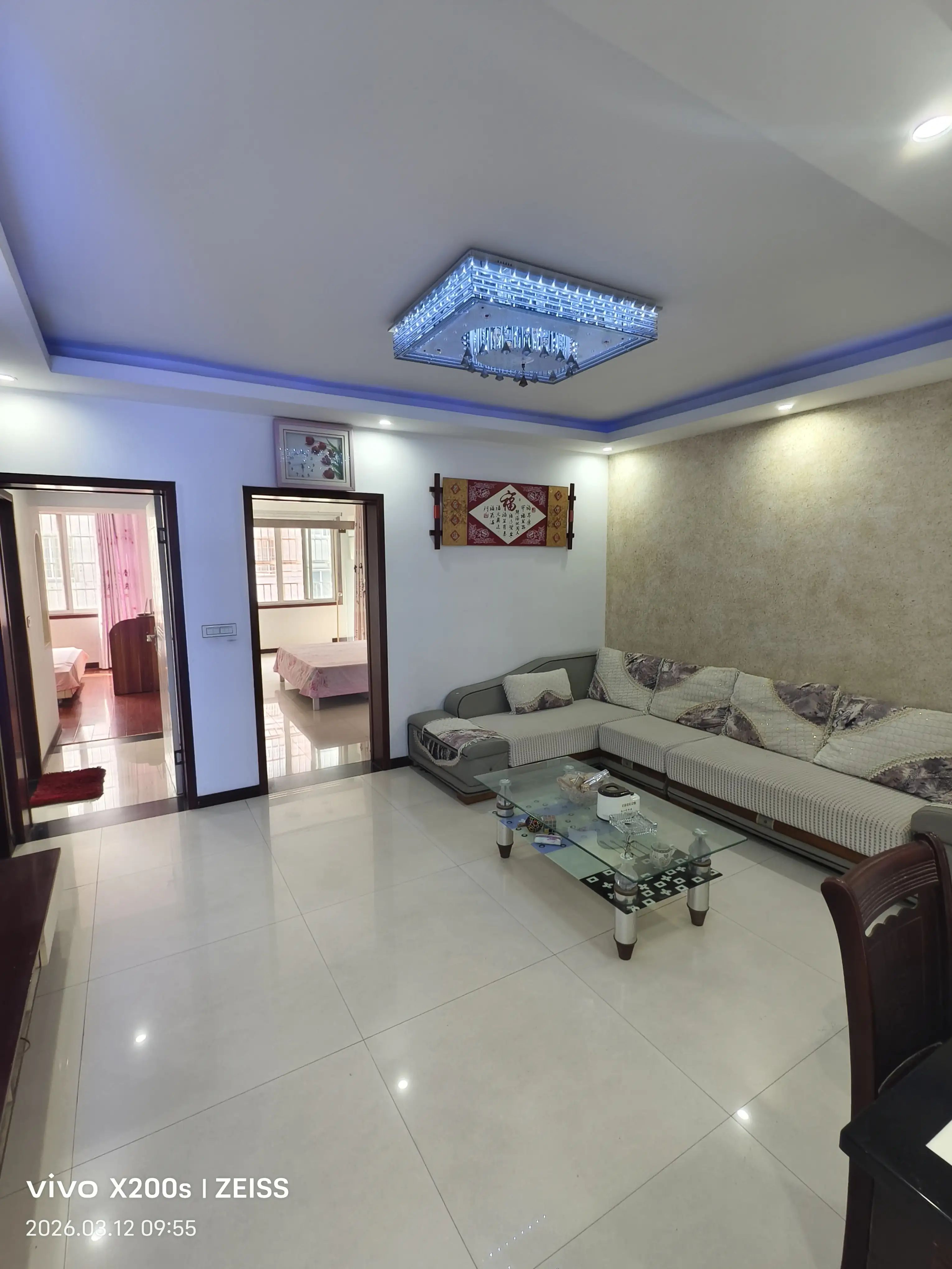 亏本捡漏，实小旁，步梯中间楼层，精装三房，证满二，诚心出售