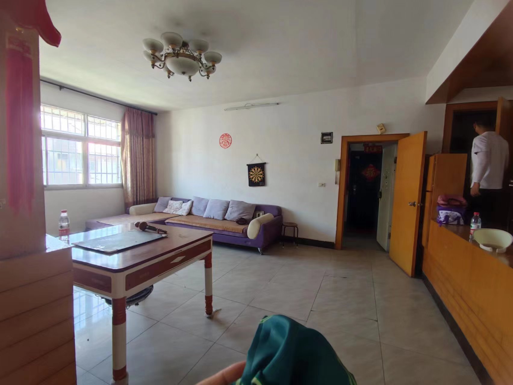 娃儿上仙桃贼好的小穴，复州花园大三房周边配套非常成熟，交通方便！