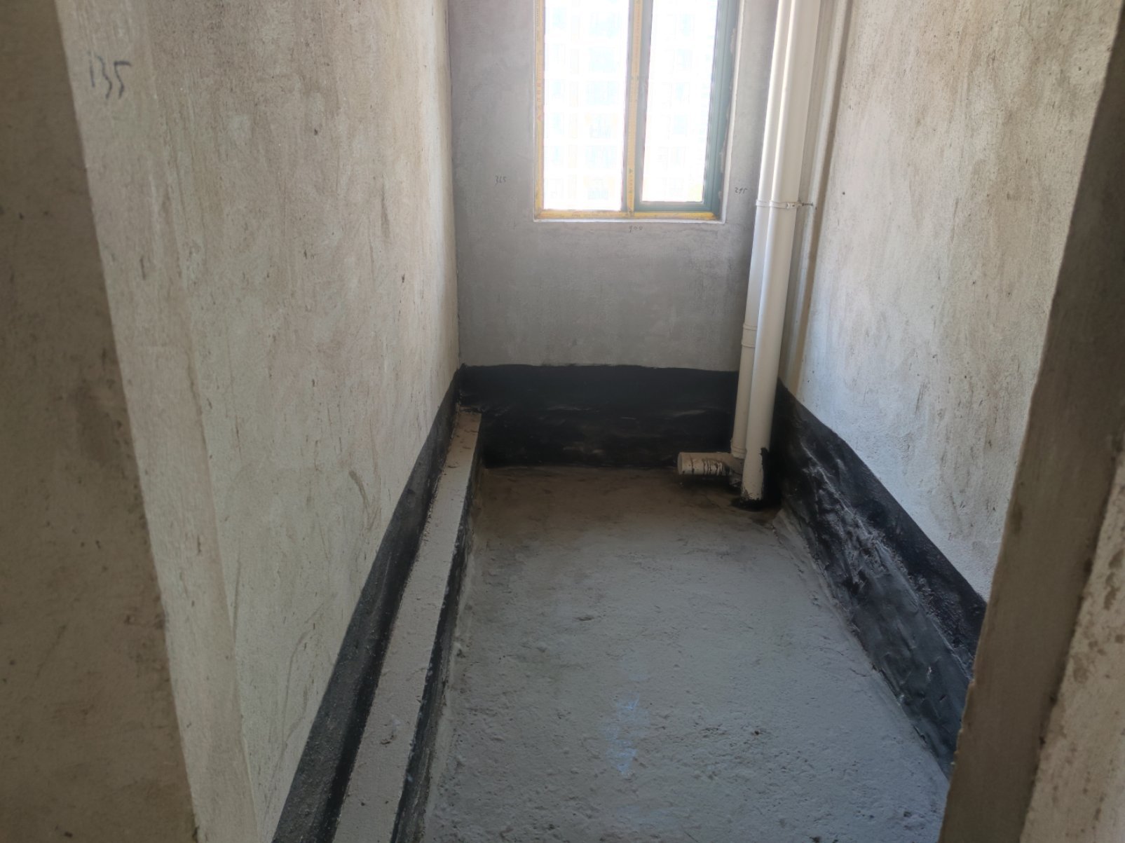 新城壹号五期稀有大三房带空中花园，东边户