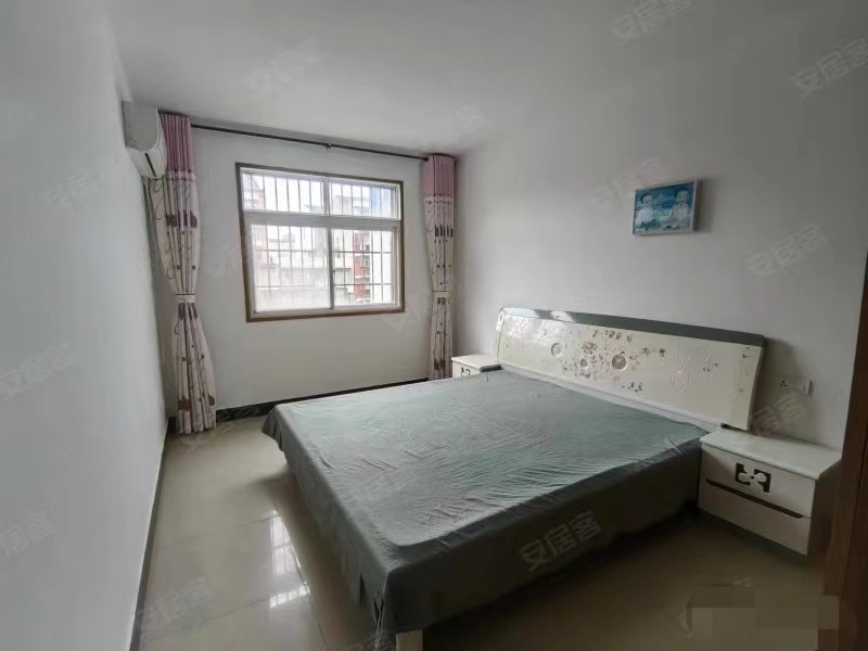 116，中百仓储旁，奥运小区，精装三房，成色新，证件齐全