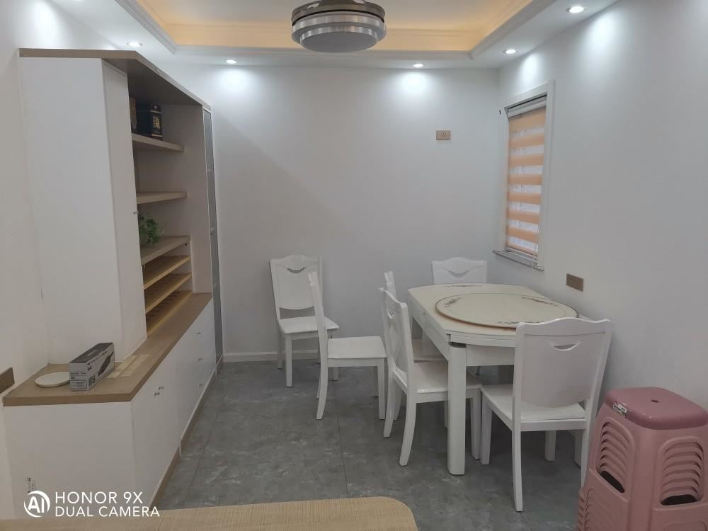 满庭春全新精装大2房 未住过 现诚心出售 证满两年可贷款