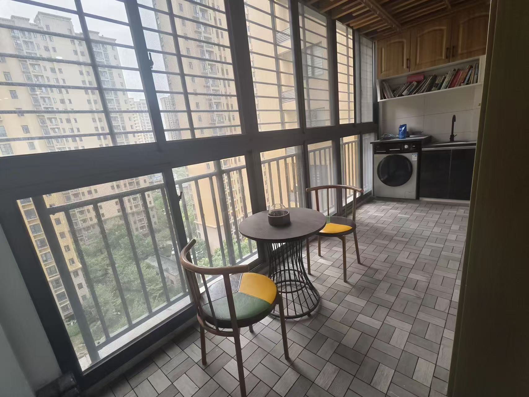 降价了，捡漏，城南，森林‮际国‬城，‬边户，好楼层12楼，带车位，证满二