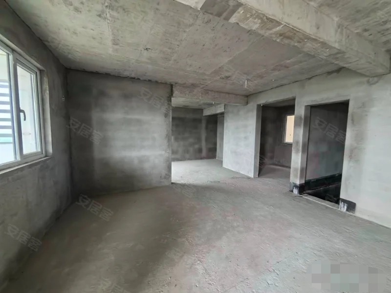 359，捡漏，城南小高层，交投满庭春，电梯好楼层15楼，单价3900元，大阳台