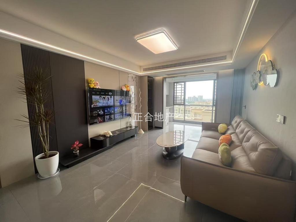 城南，沔阳天泽园，精装三房，边户，中间好楼层，诚心出售，证满二