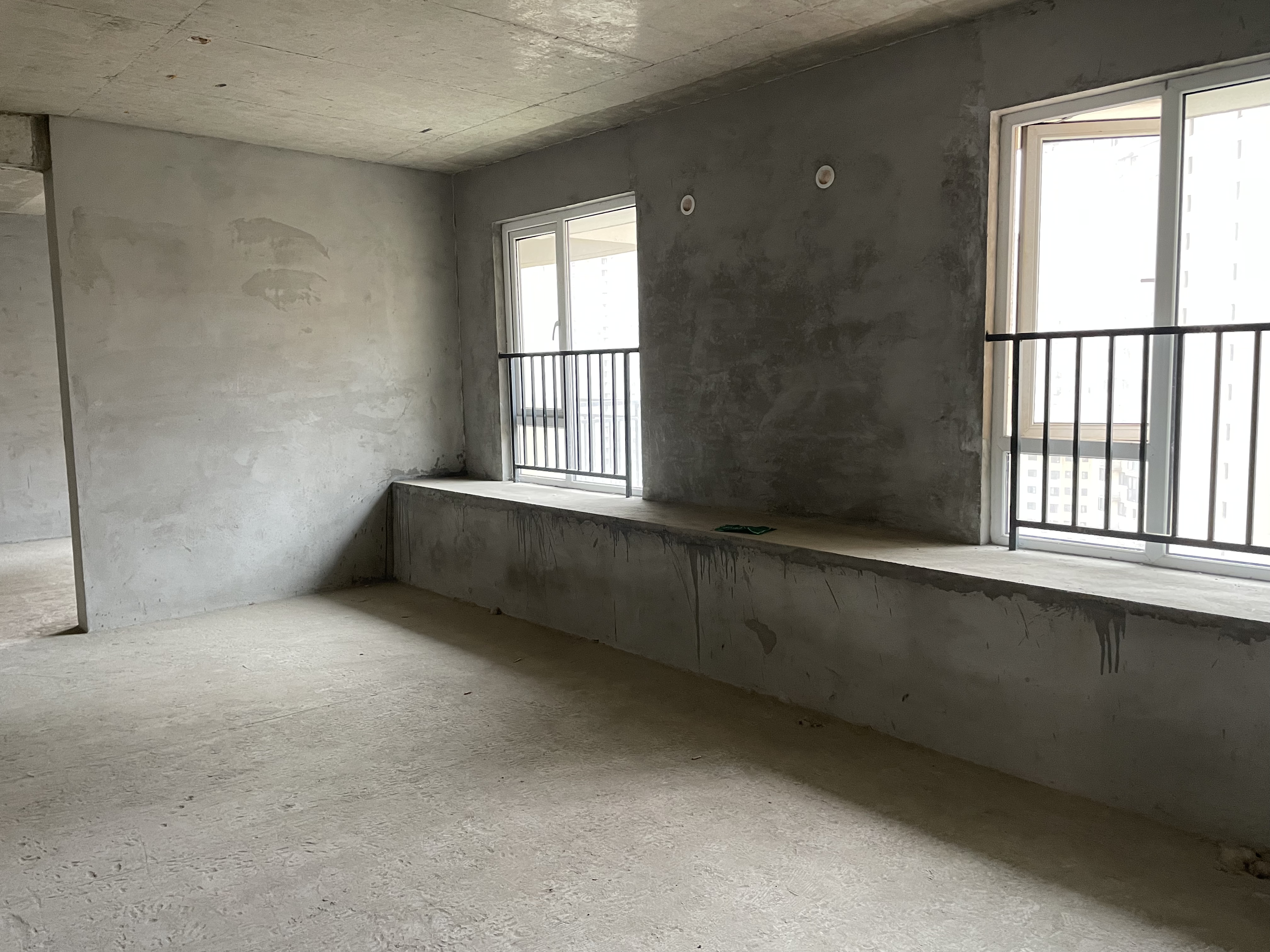 满庭春192平大平层毛坯湖景房没有不喜欢的道理带车位