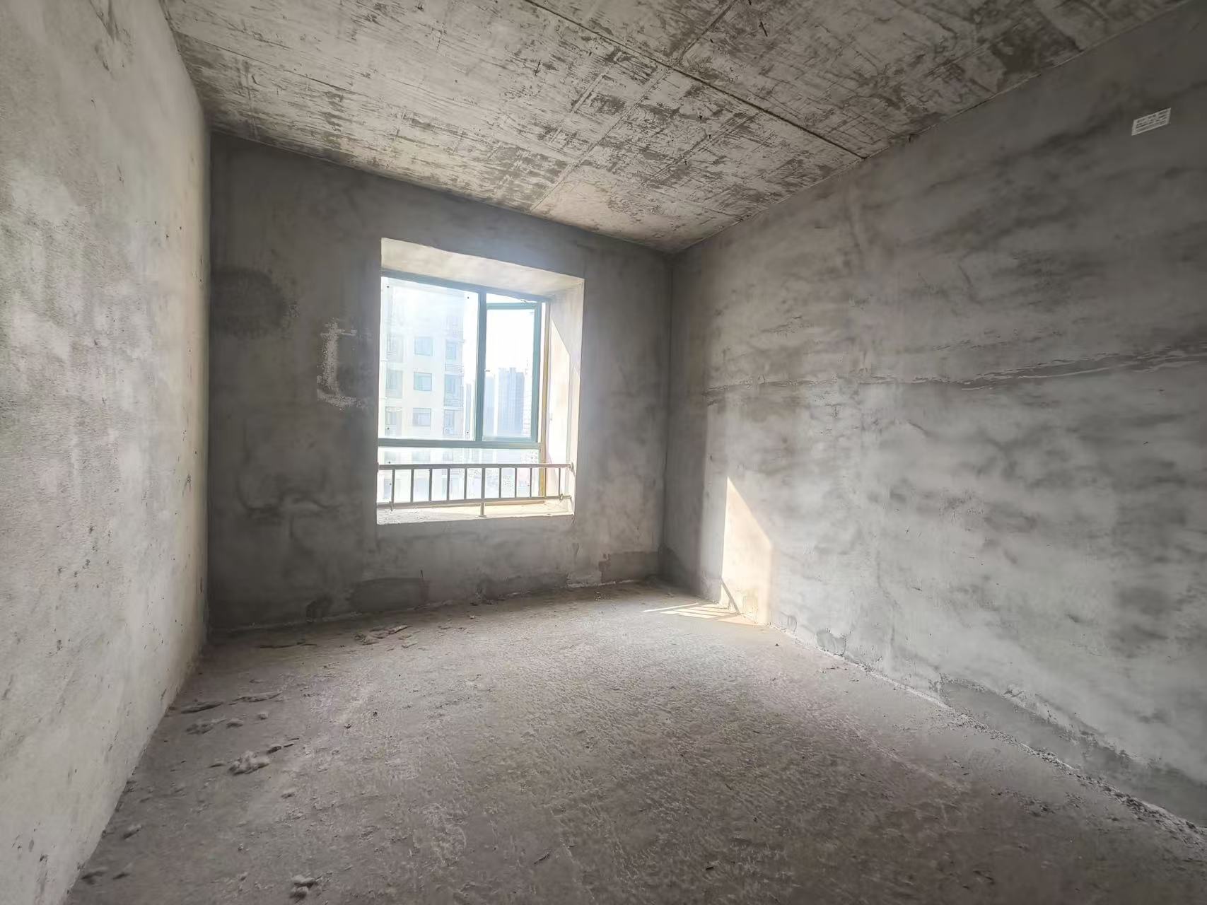 捡漏，城南，新街，好楼层，单价只要3900左右，证件满二