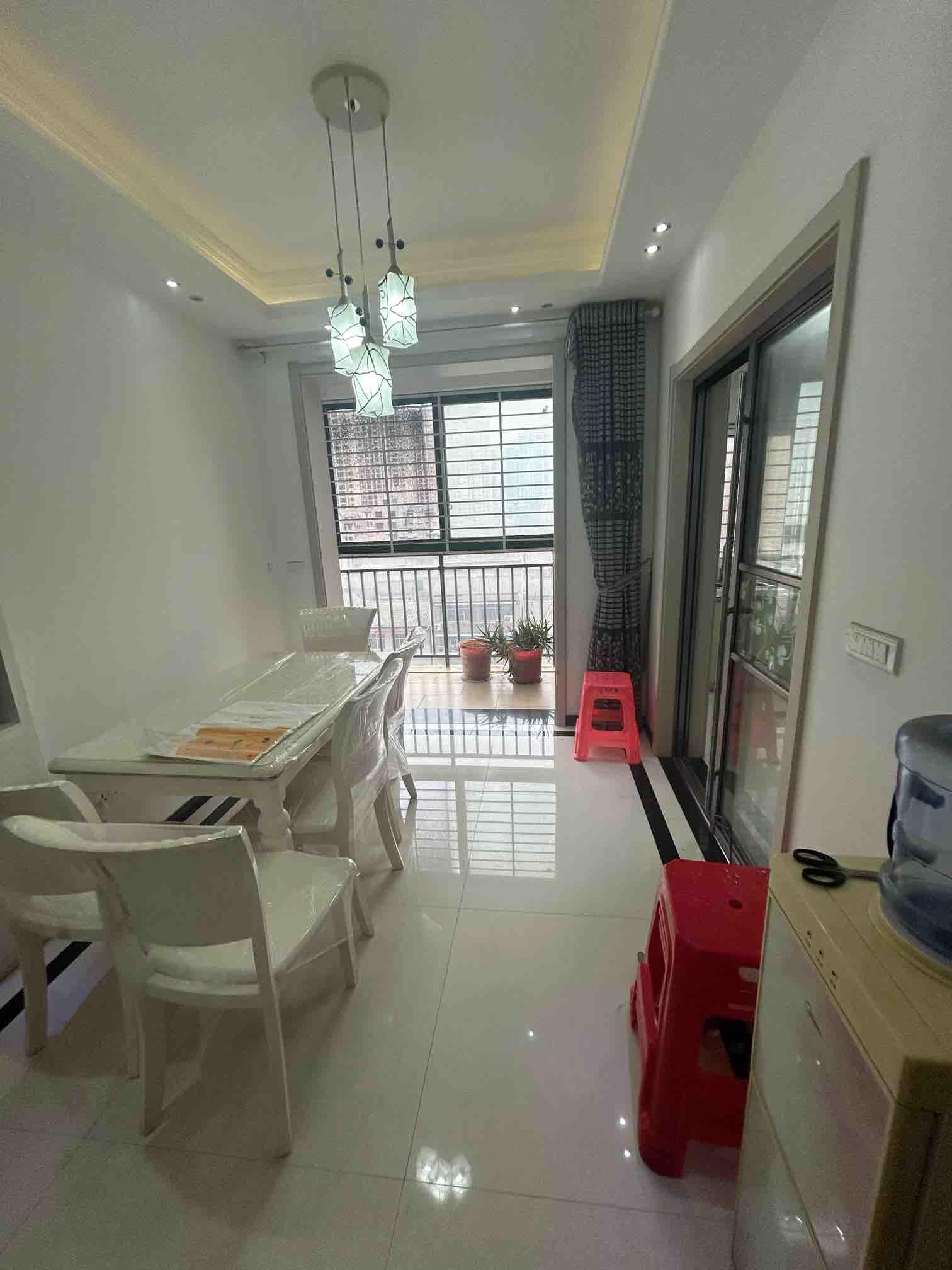 漫城林语5000出头带精装修房！