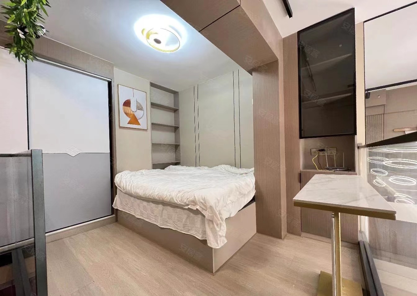 43，业主亏本出，城南，精装复式楼，全新装修，拎包入住