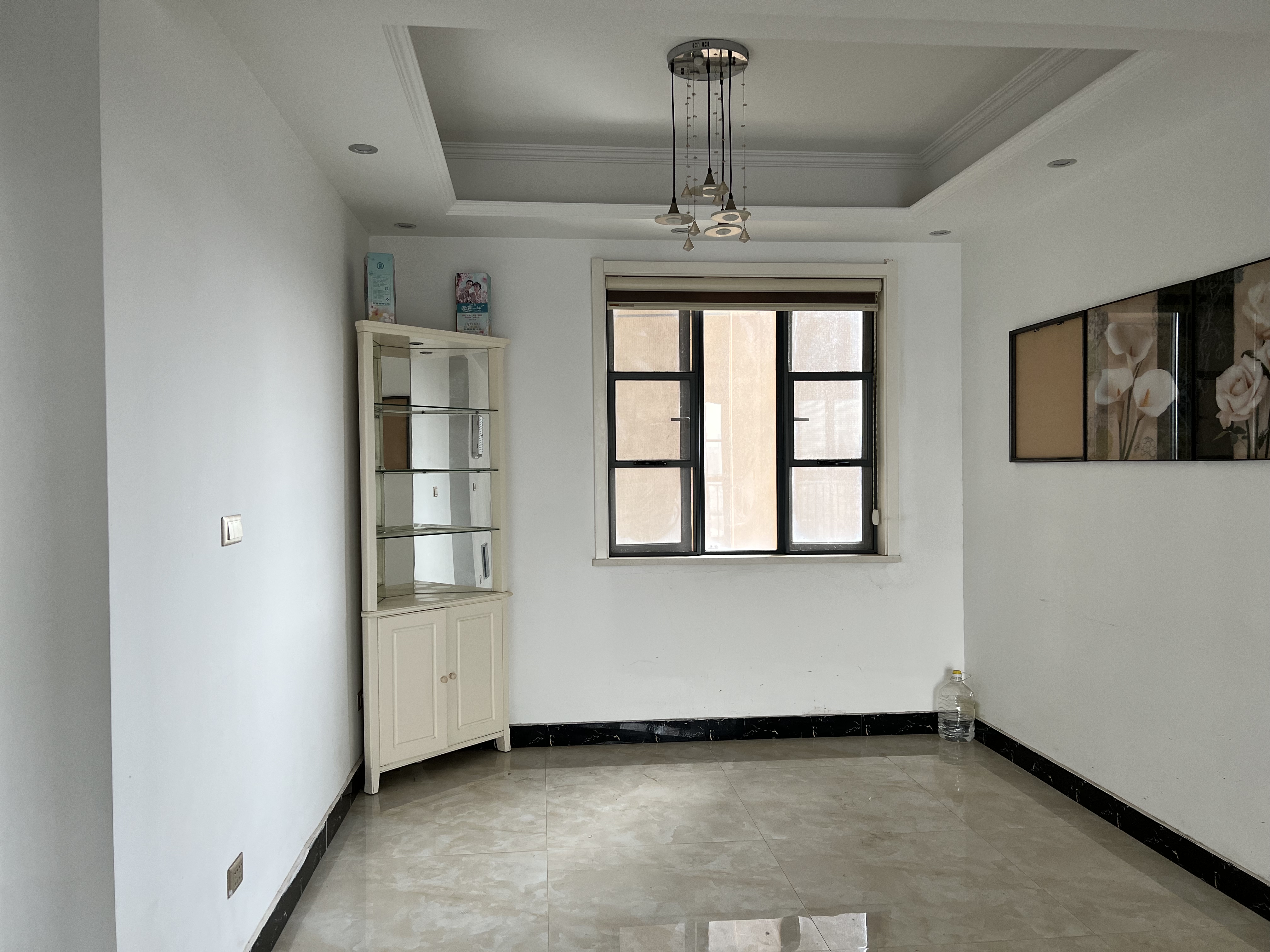 大新路商城大厦好邻居，世界城主城区住房，高层电梯房，大户型