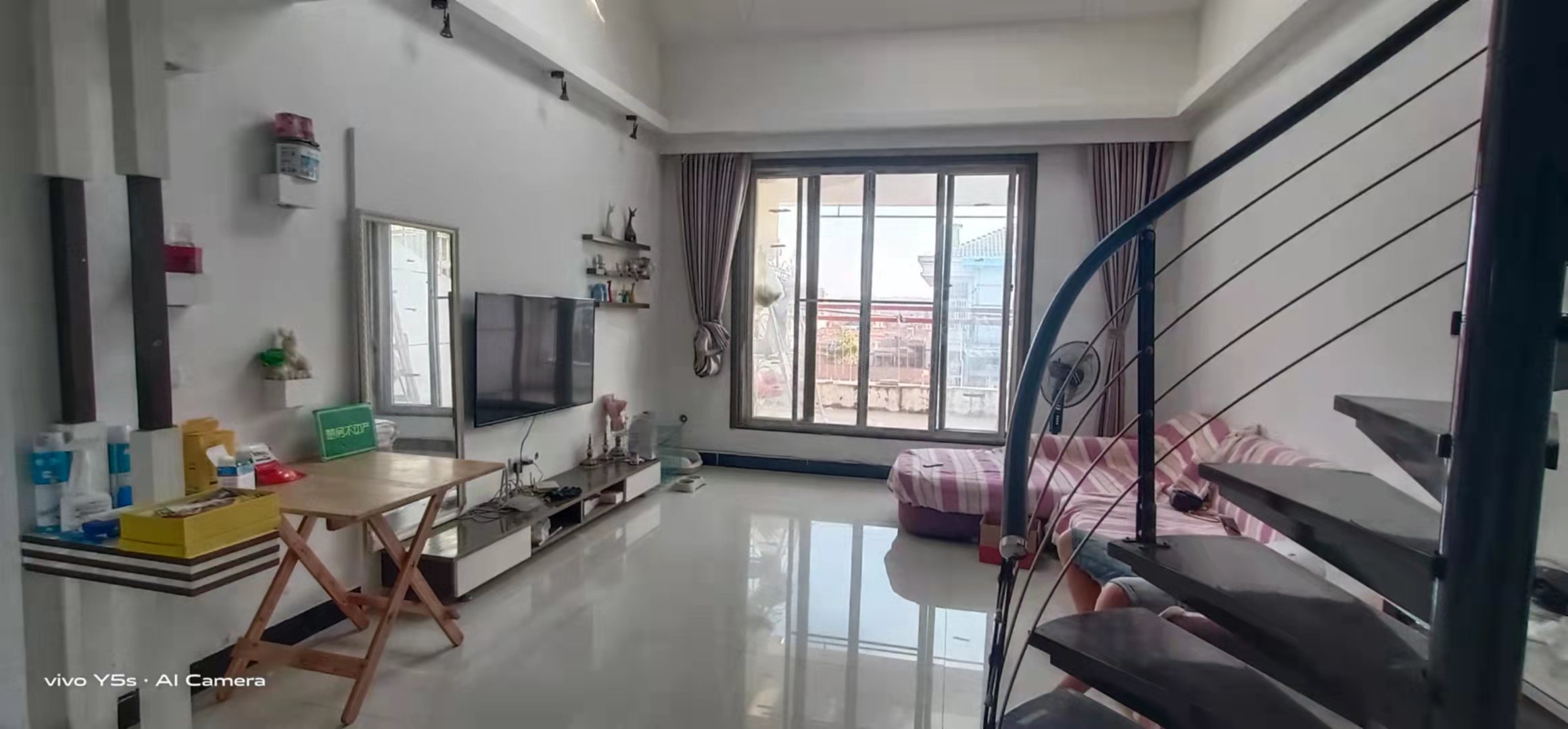 水岸人家精装三房，江景房，江滩公园旁，诚意出售