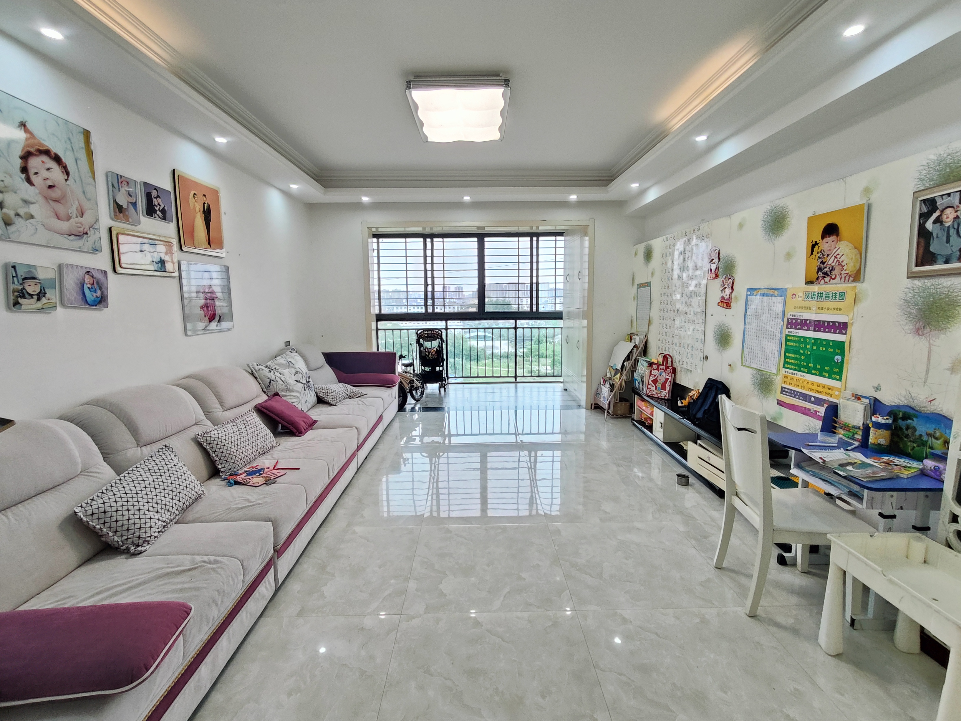 时代天骄.精装三房两卫.中间楼层.证件满二.