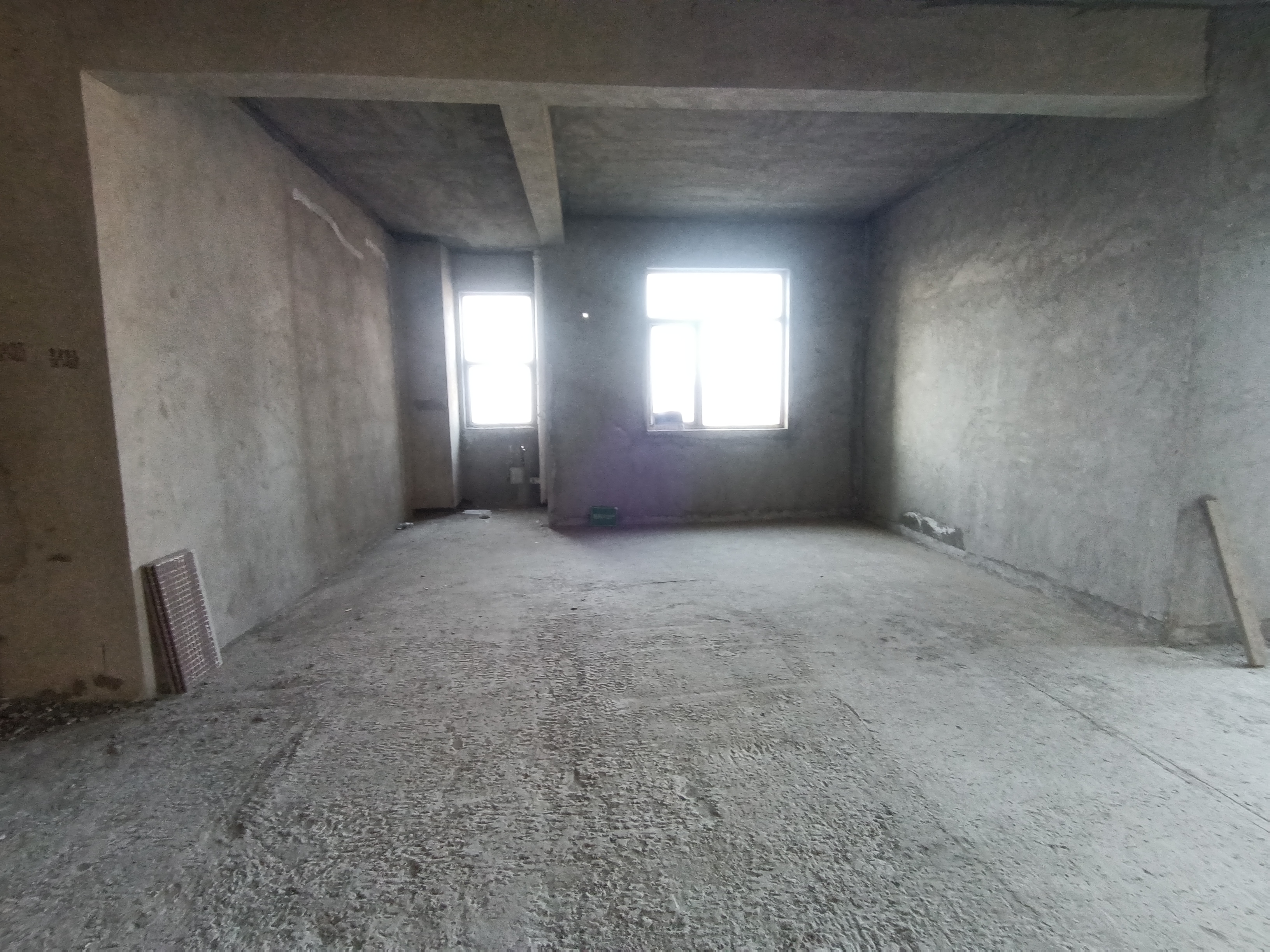 元泰未来城B湖景房3.15层高观光电梯2梯2户四阳台设计城南少有的湖景房南北通透