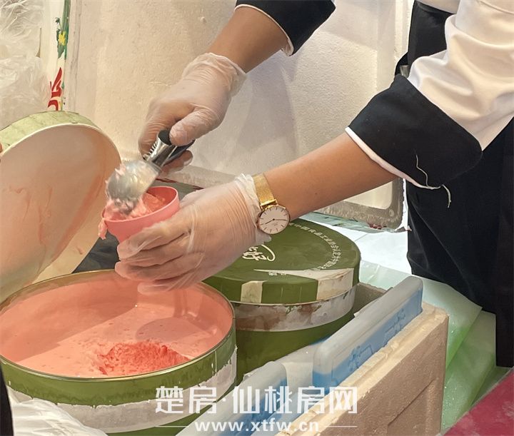 冰爽夏日 交投·满庭春冰淇淋DIY活动圆满落幕