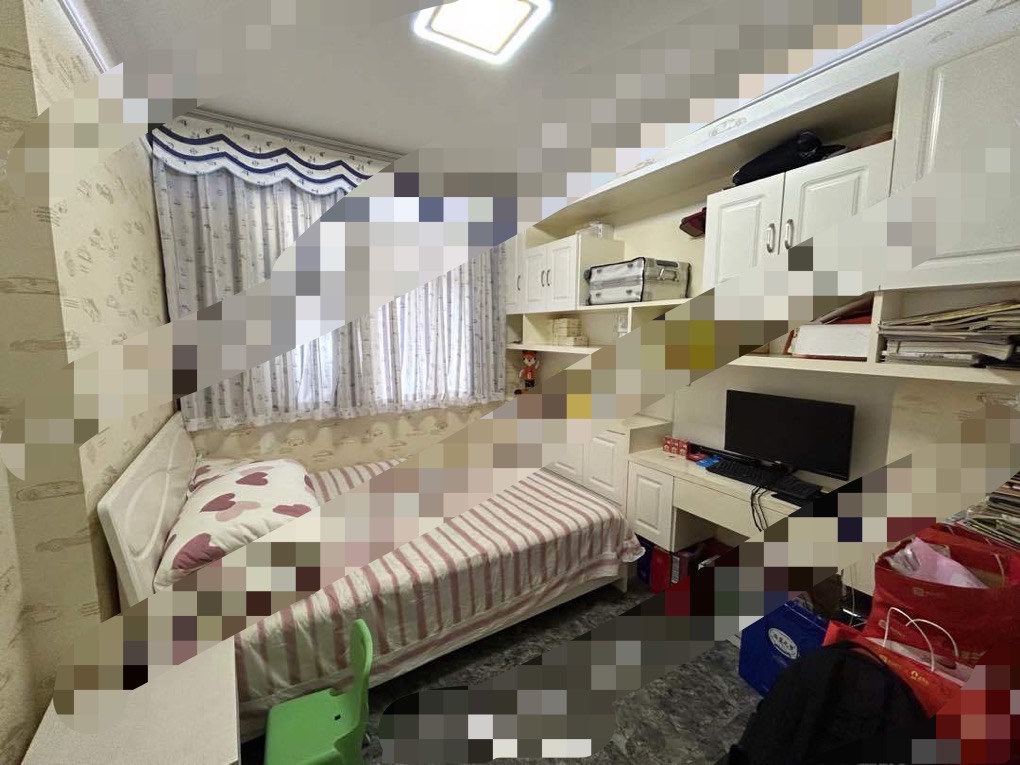 城南，新城一号，精装3房。成色新，诚心出售，实验三小旁