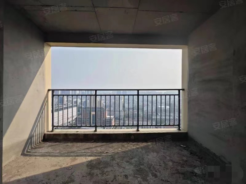 313，武商旁，单价3700，电梯房，123平，证满二，诚心出售