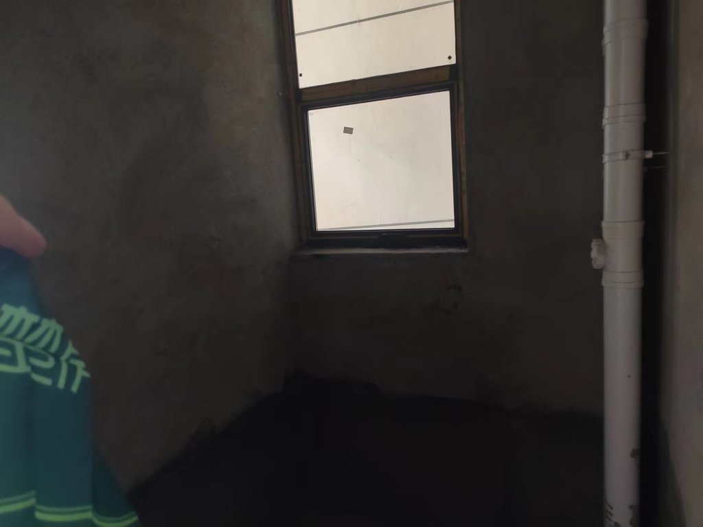 水云间毛坯大三房户型方正南北通透房东诚意出售