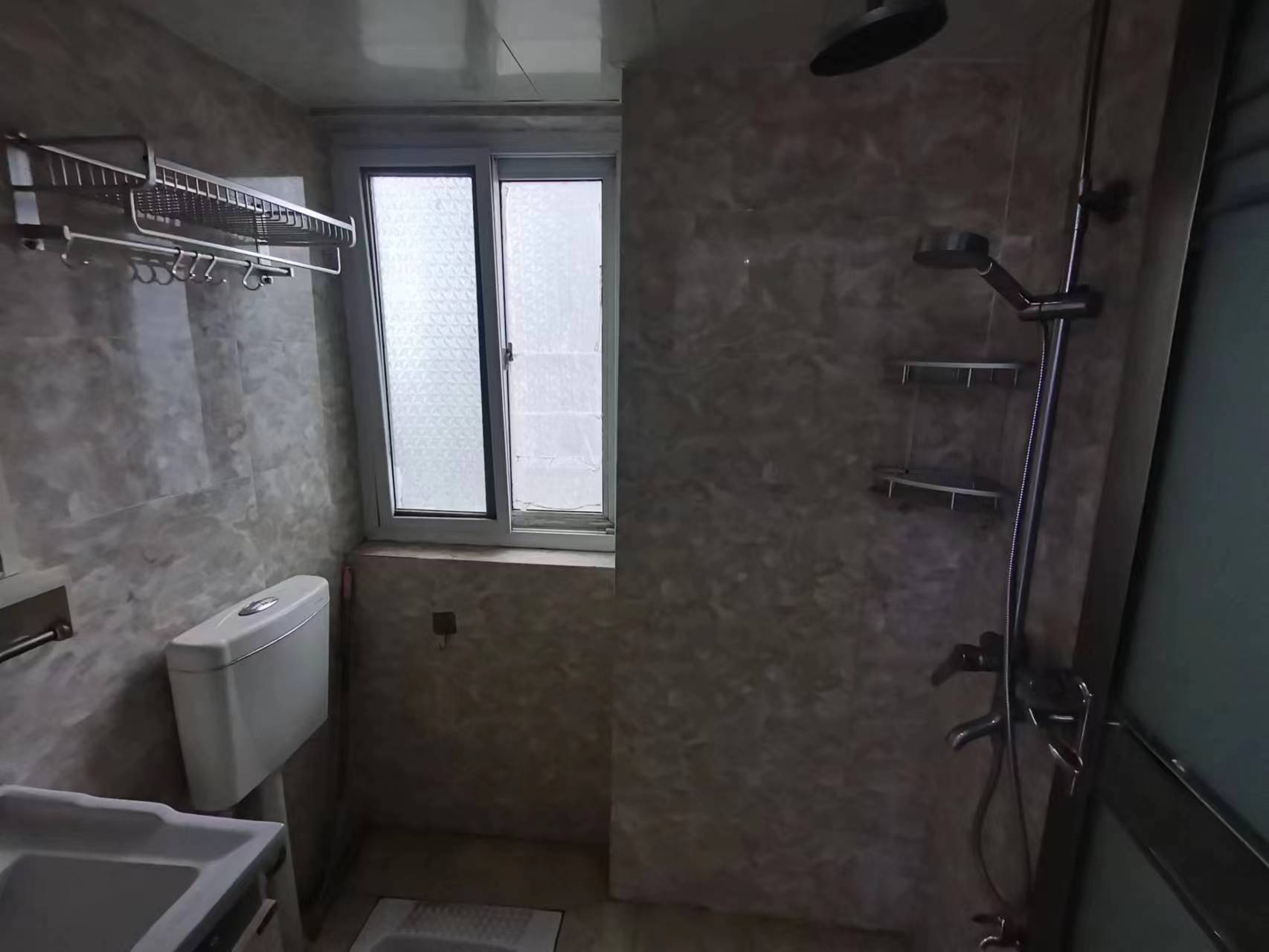 漫城林语.精装大两房.看房方便