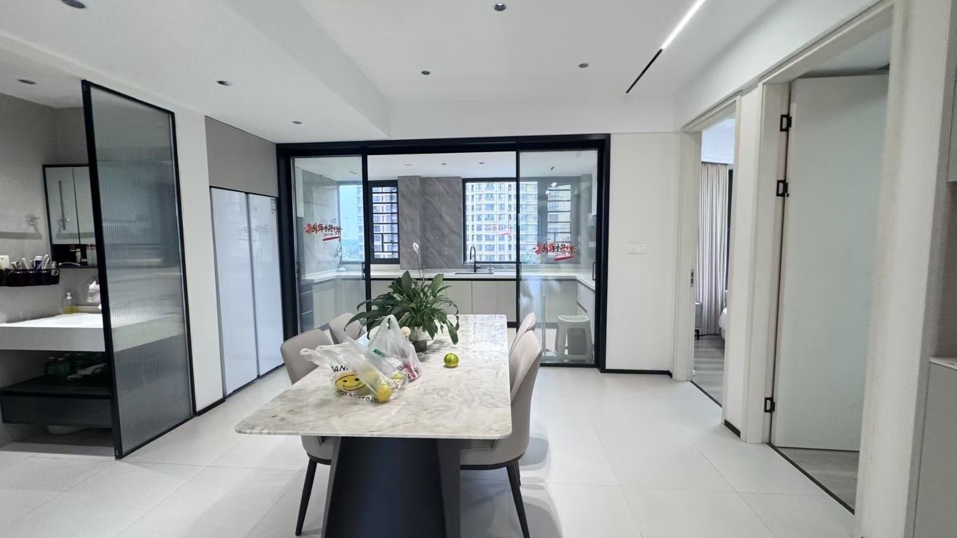 急售，公园世家，单价5000，基本未住，证件满二，看中可谈