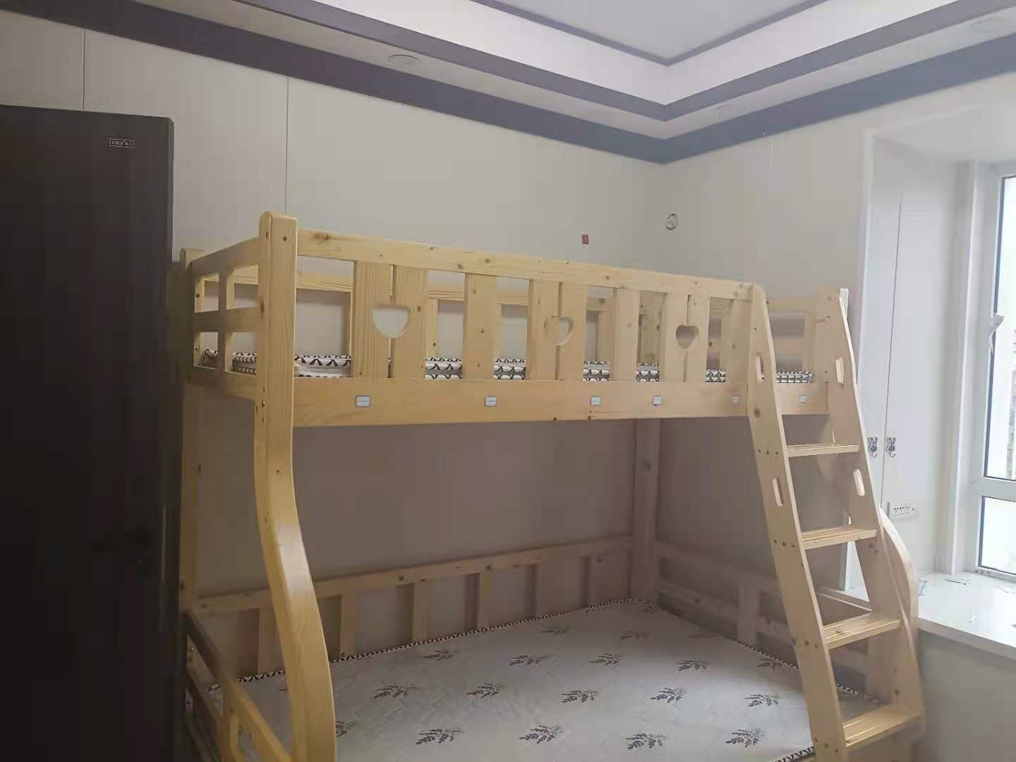 南国明珠精装三房家具家电齐全年租