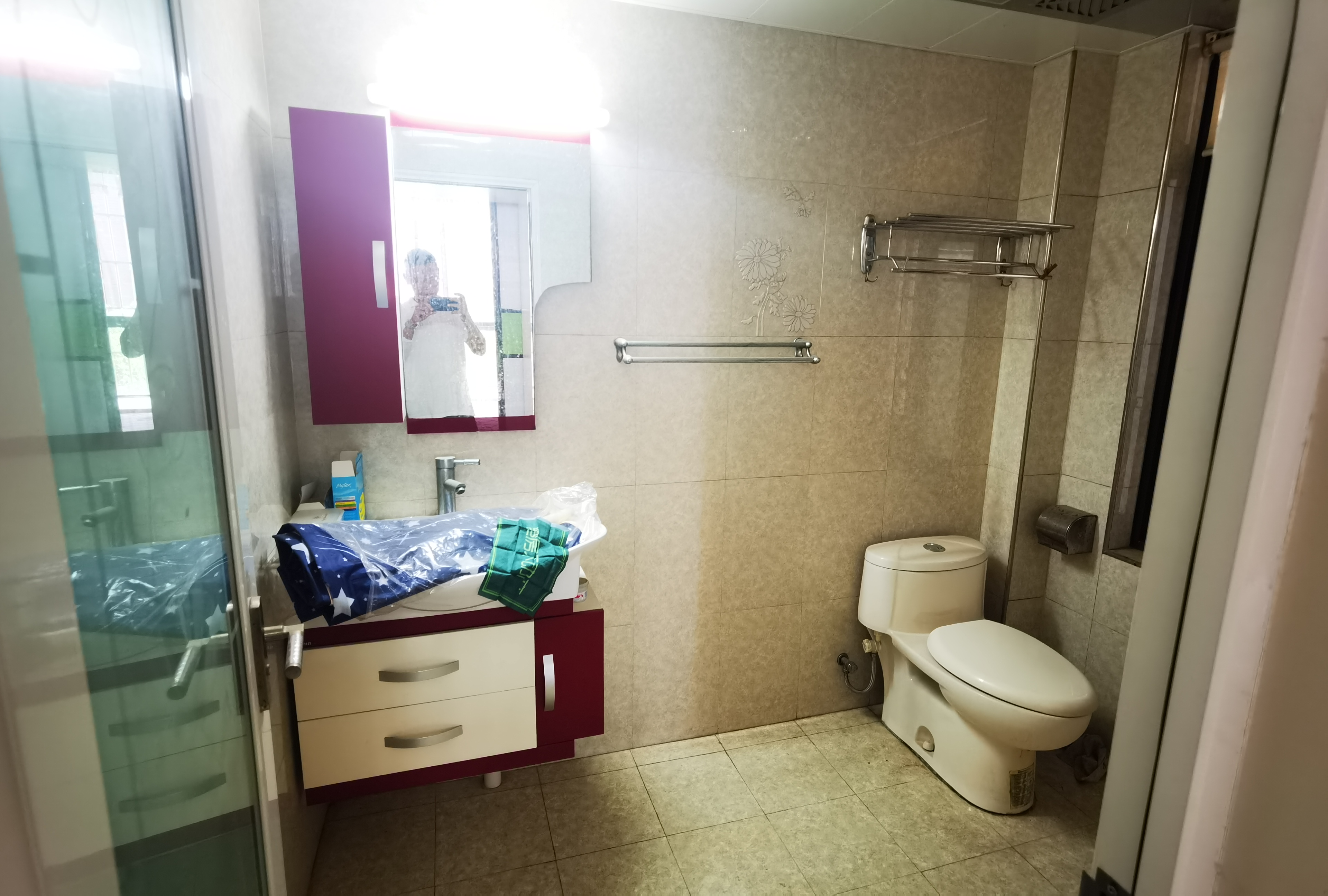 水岸人家忧质江景房精装大三房成色新家电家私全送税费低哟欢迎来电