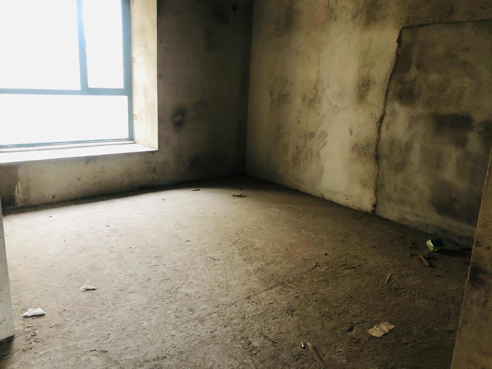 新城壹号毛坯三室二厅二卫南北通透看房提前预约