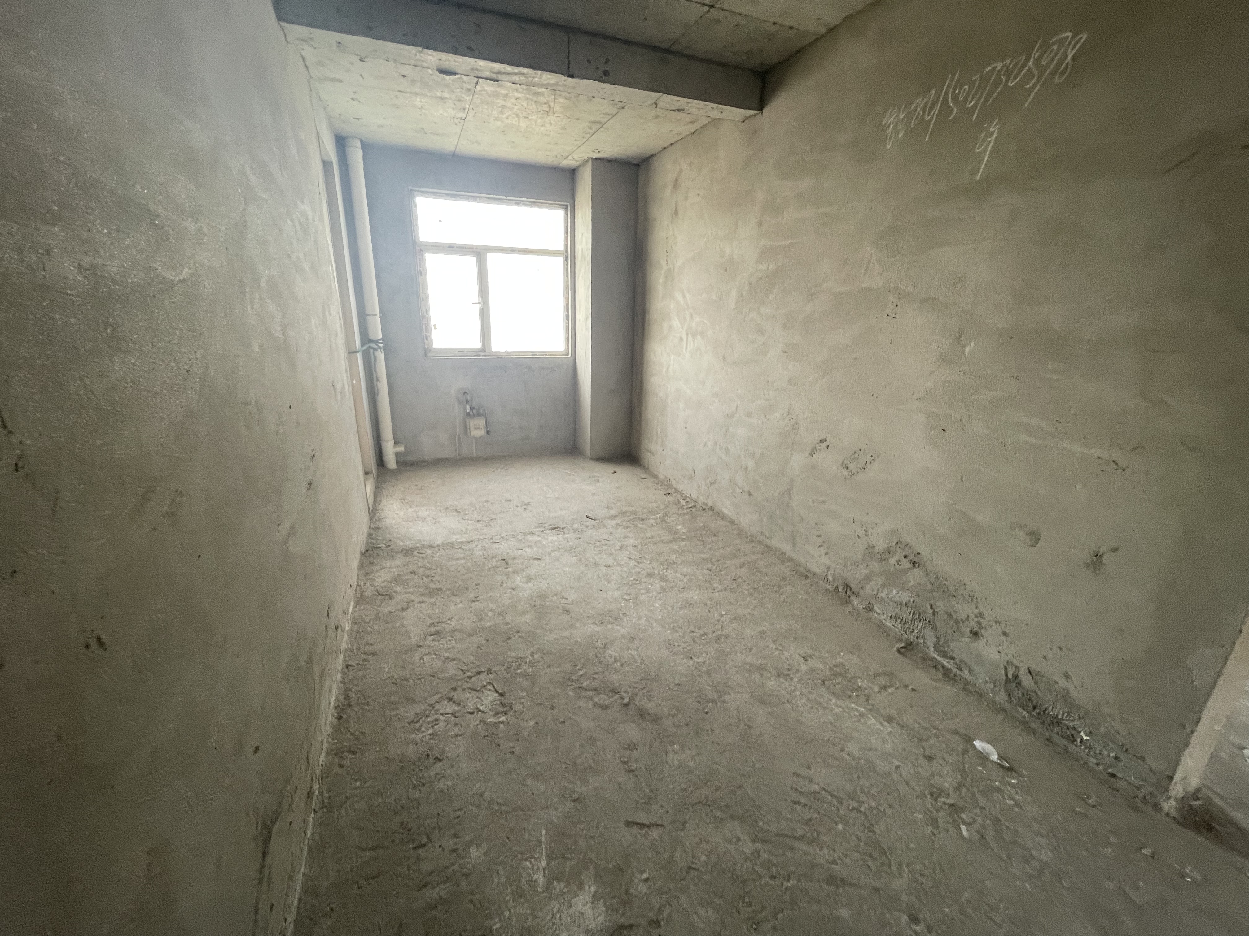 新街毛坯三房单价4000多城南证件满二