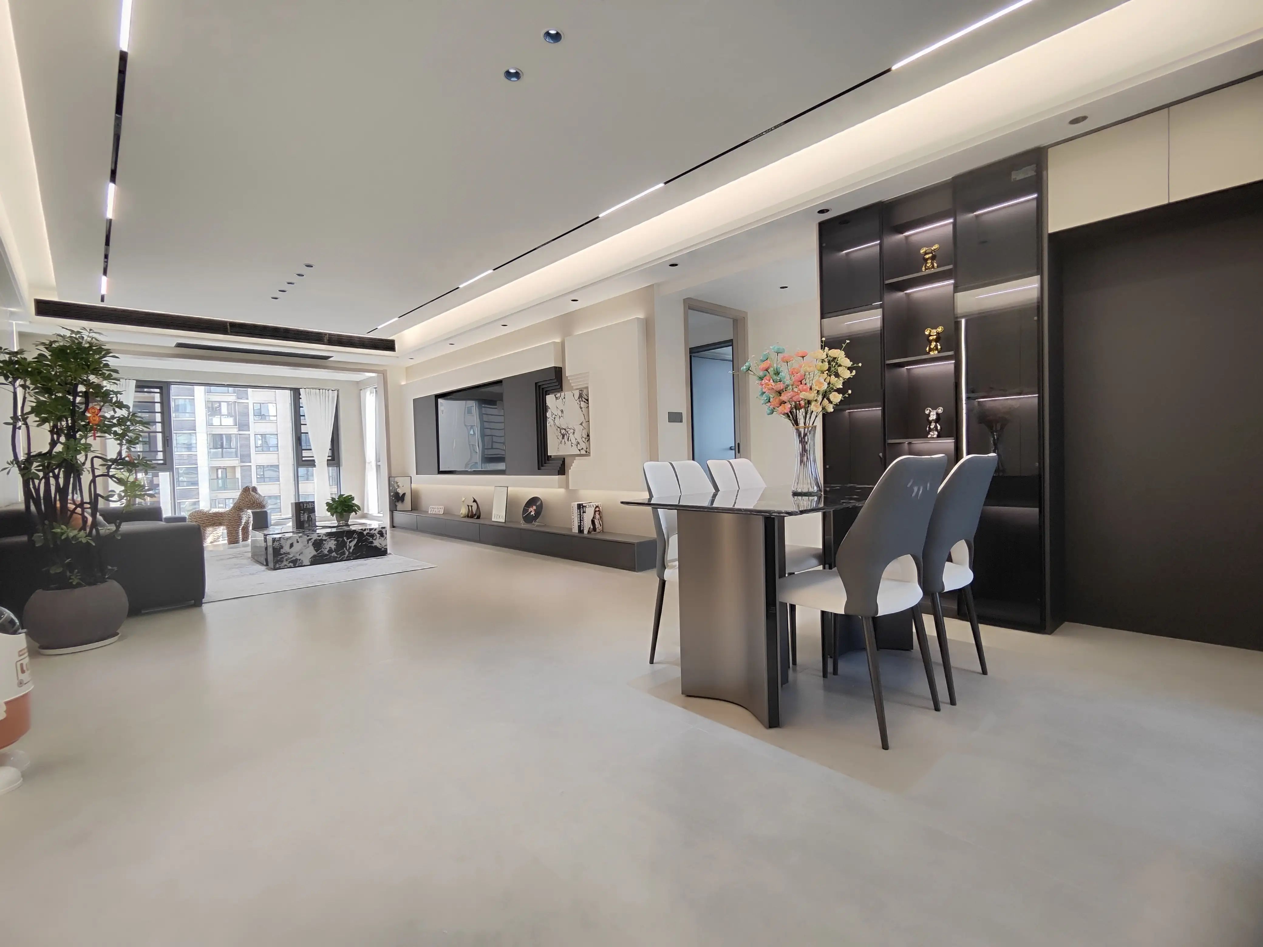 捡漏，城南次新小区，御湖世家，大边户，中间楼层，精装三房，送车位