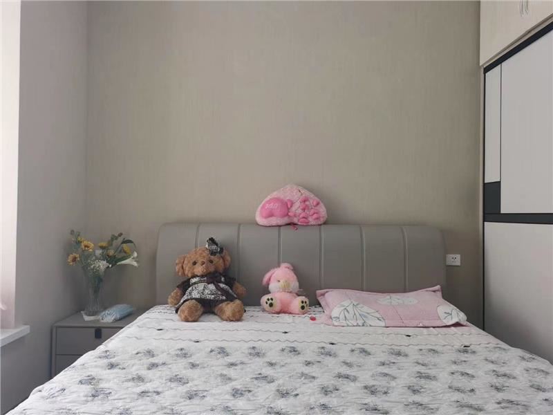 新二中对面森林国际城全新精装修大两房拎包即可入住好舒服