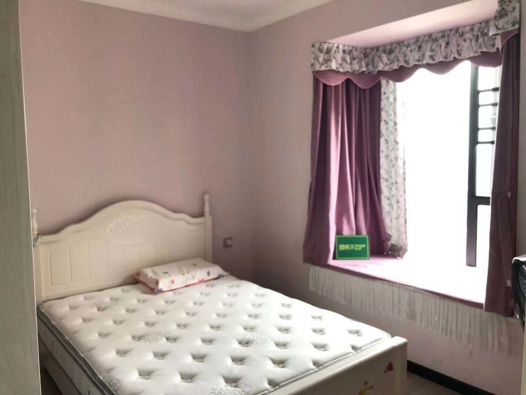 紫润尚城电梯中高楼层南北通透家具家电全送房东诚意出售看房方便