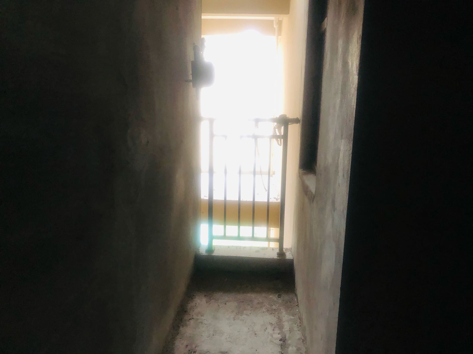 沔阳 旁颐和公馆，经典小三房，电梯好楼层，看房有钥匙