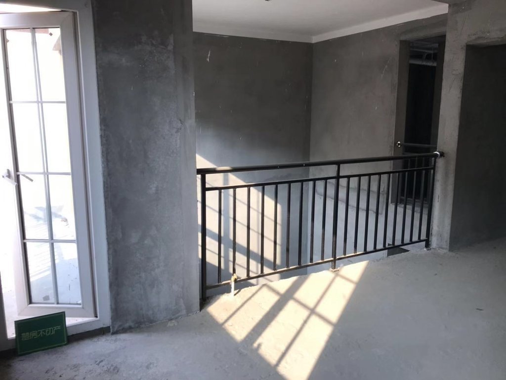 御江湾毛坯大别也5个房间业主155万包过户看房方便