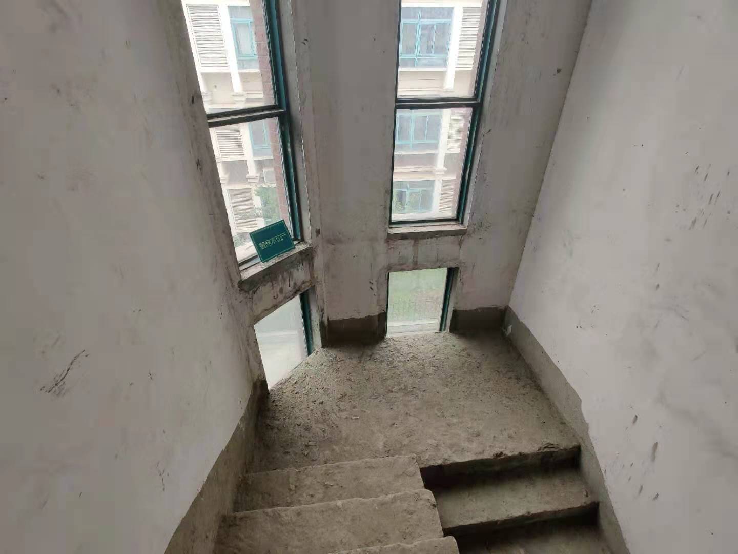 桃园居别墅职院对面有车库好停车带花园要便宜别墅的看过来