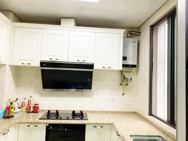 75万锦绣龙城满二 住房南北通透3室2厅房东急置装修卖毛坯价