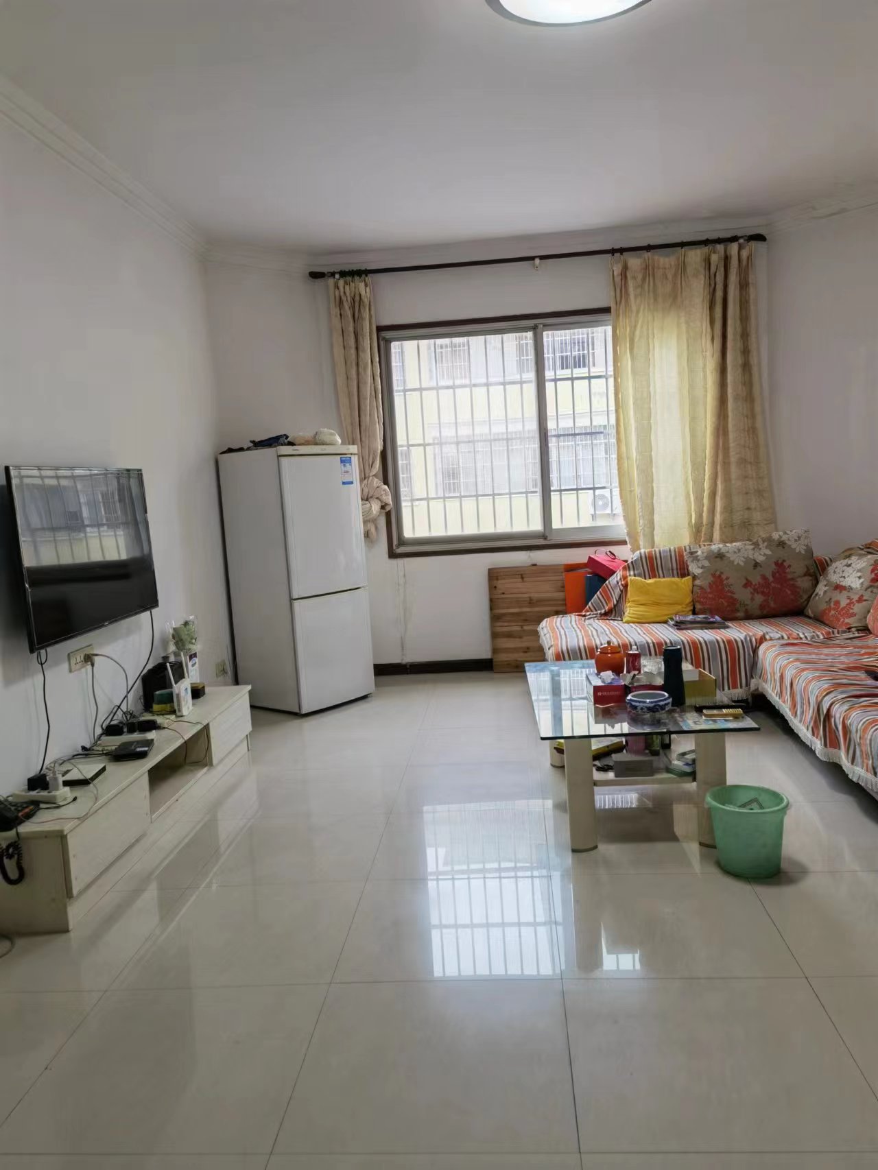 德政园枫丹苑.精装三房.证件满二.看房约