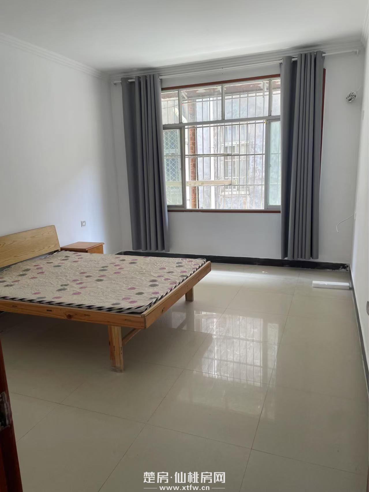 房屋出租，面积大，整洁