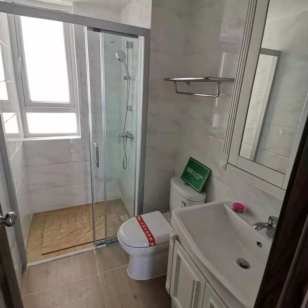 碧桂园小三房带装修的证在手看房有钥匙~！