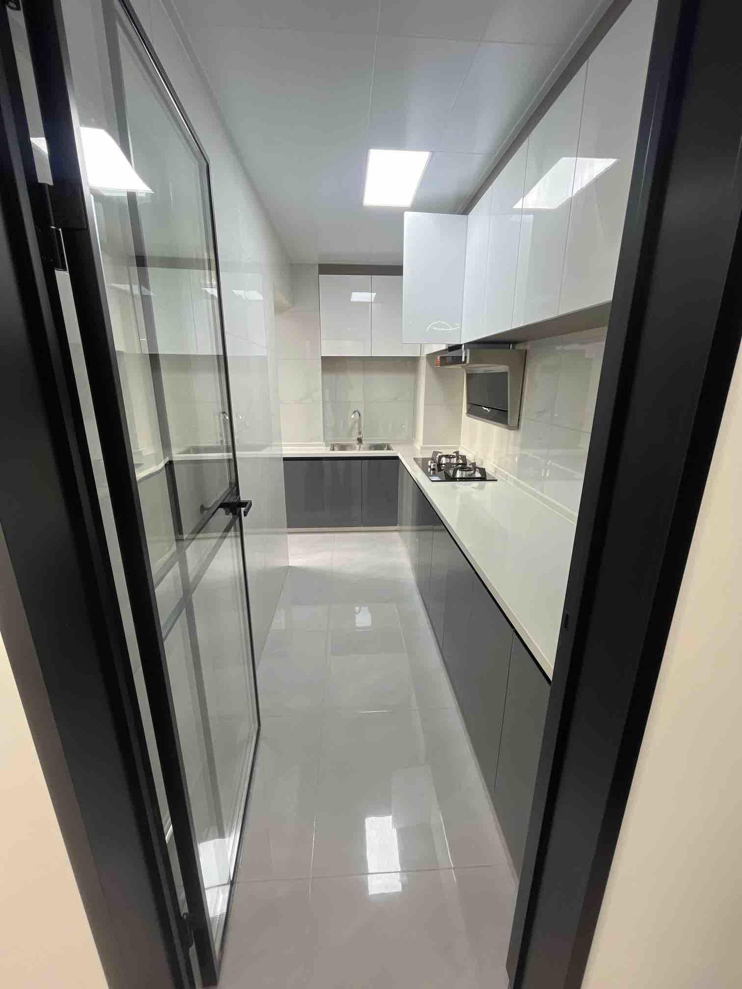 城南全新装修一天未住电梯5500拎包入住