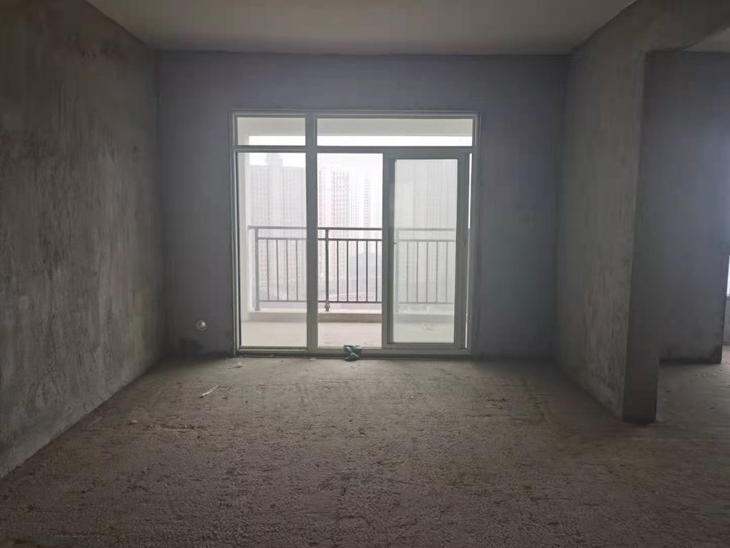 鸿昇现代城 毛坯四房 即买即装 楼层超好 随时看房