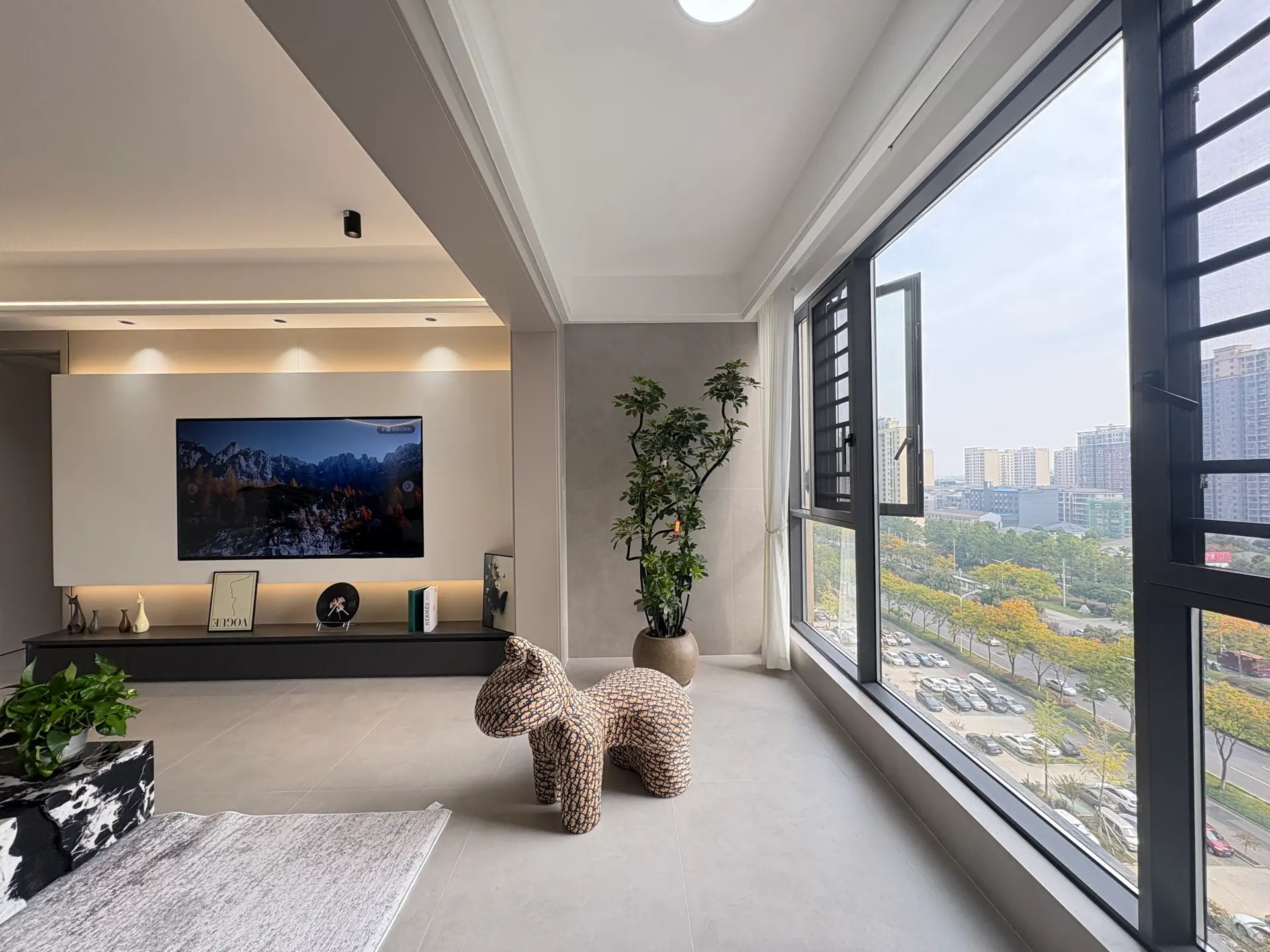 捡漏，城南，福星城，电‮好梯‬楼层，精装三房，证‬满二，急售