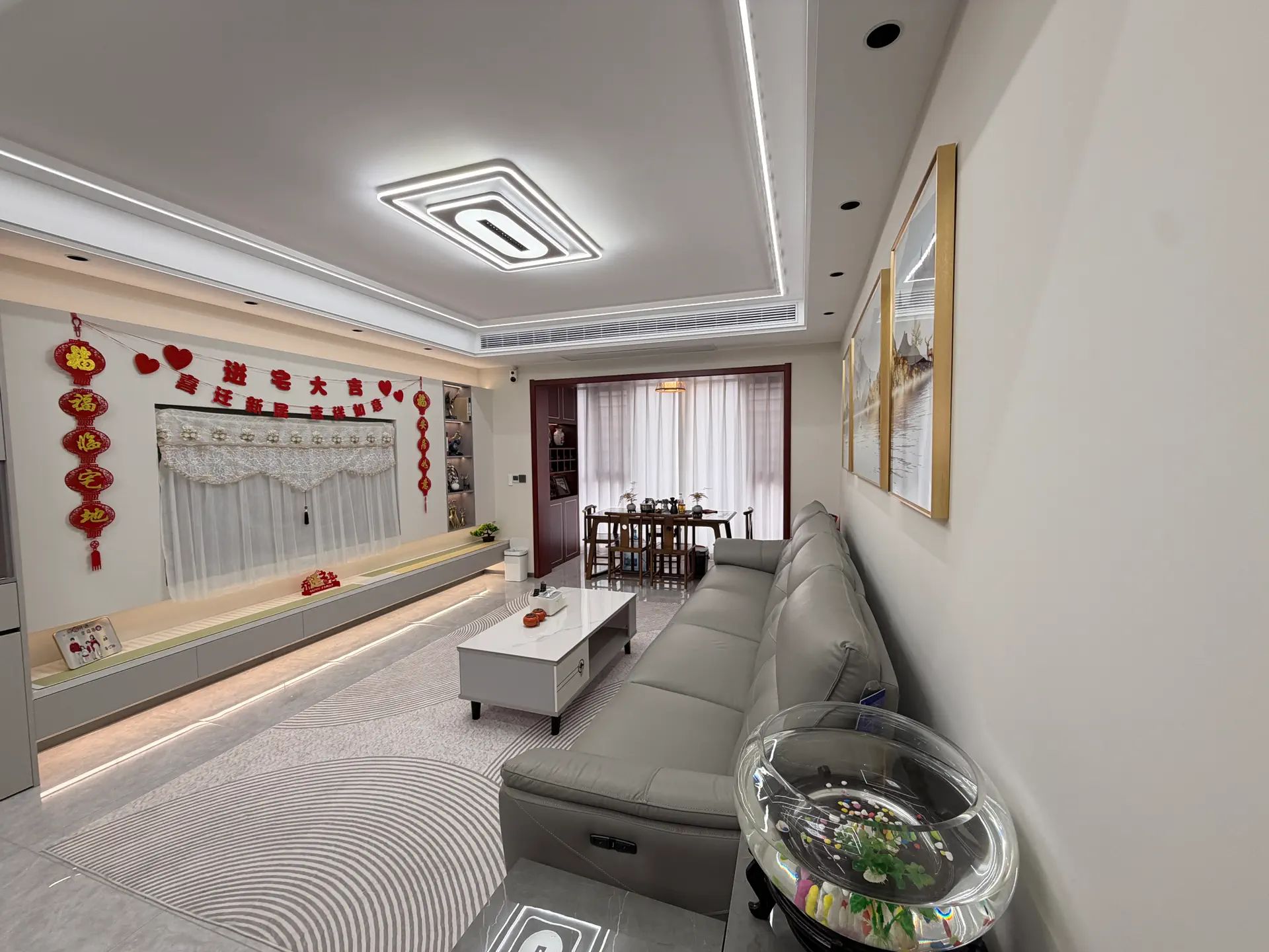 吾悦广场旁，元泰C区，精装三房两卫四阳台，9.9成新，6k多单价，电梯好楼层价格看中可谈❗️